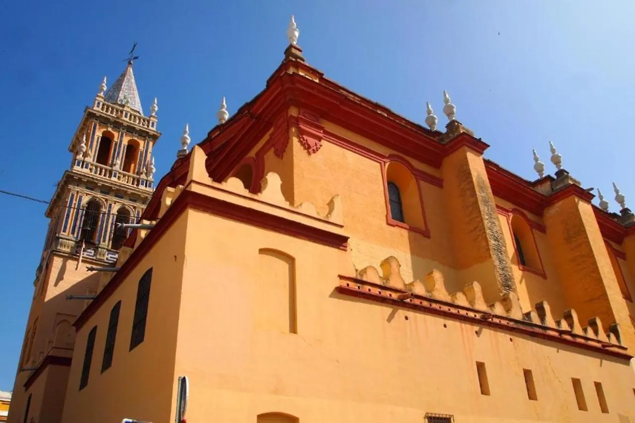 Comfortable Apartment In Seville 65 M² With Balcony Spain